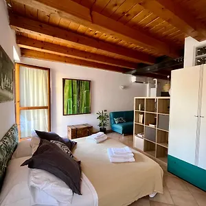  Apartment Bright, Cozy In The Heart Of Italy