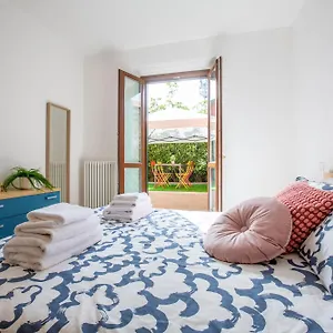  Apartment - Lakeside Bliss Italy